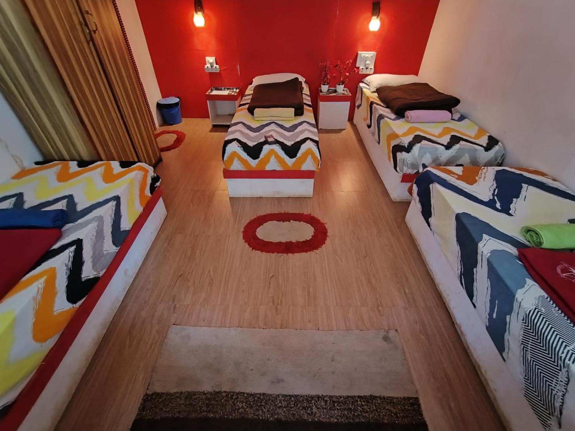 Tropical Bay Hostel Палолем Екстериор снимка