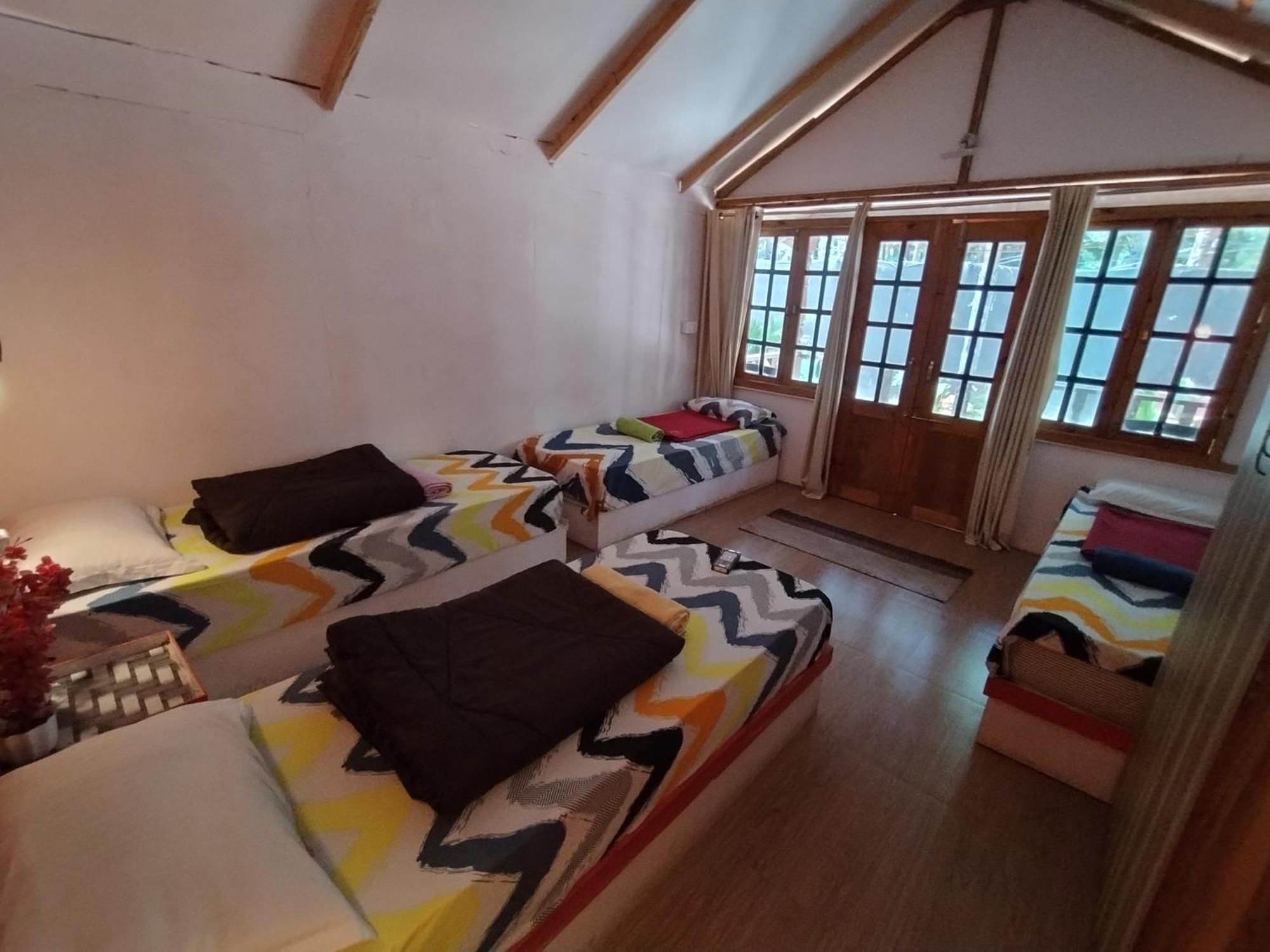 Tropical Bay Hostel Палолем Екстериор снимка