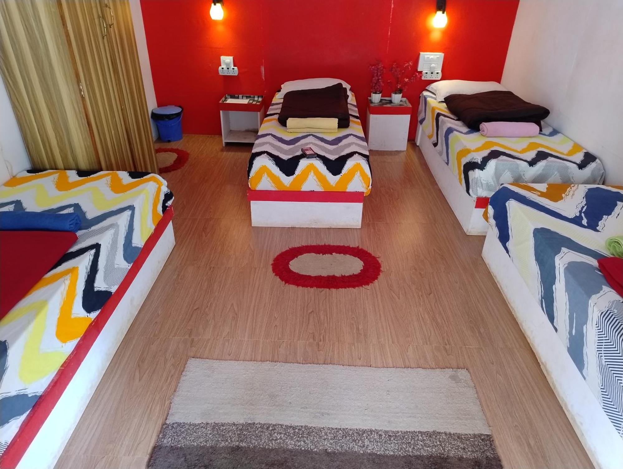 Tropical Bay Hostel Палолем Екстериор снимка