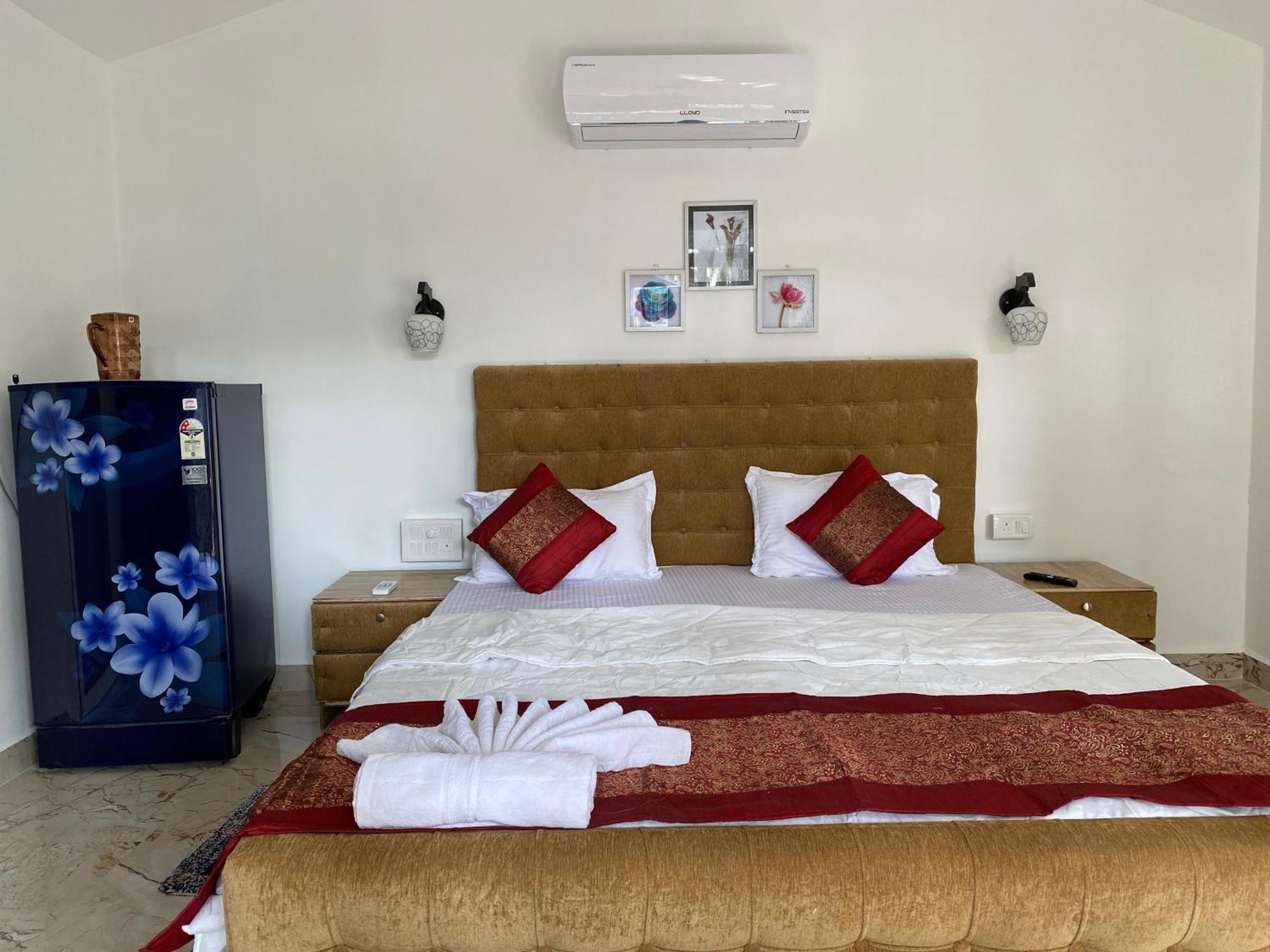 Tropical Bay Hostel Палолем Екстериор снимка