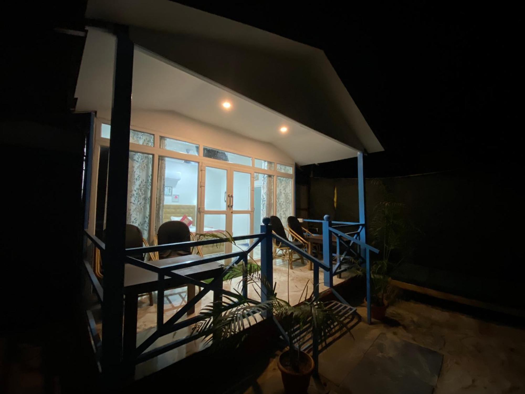 Tropical Bay Hostel Палолем Екстериор снимка