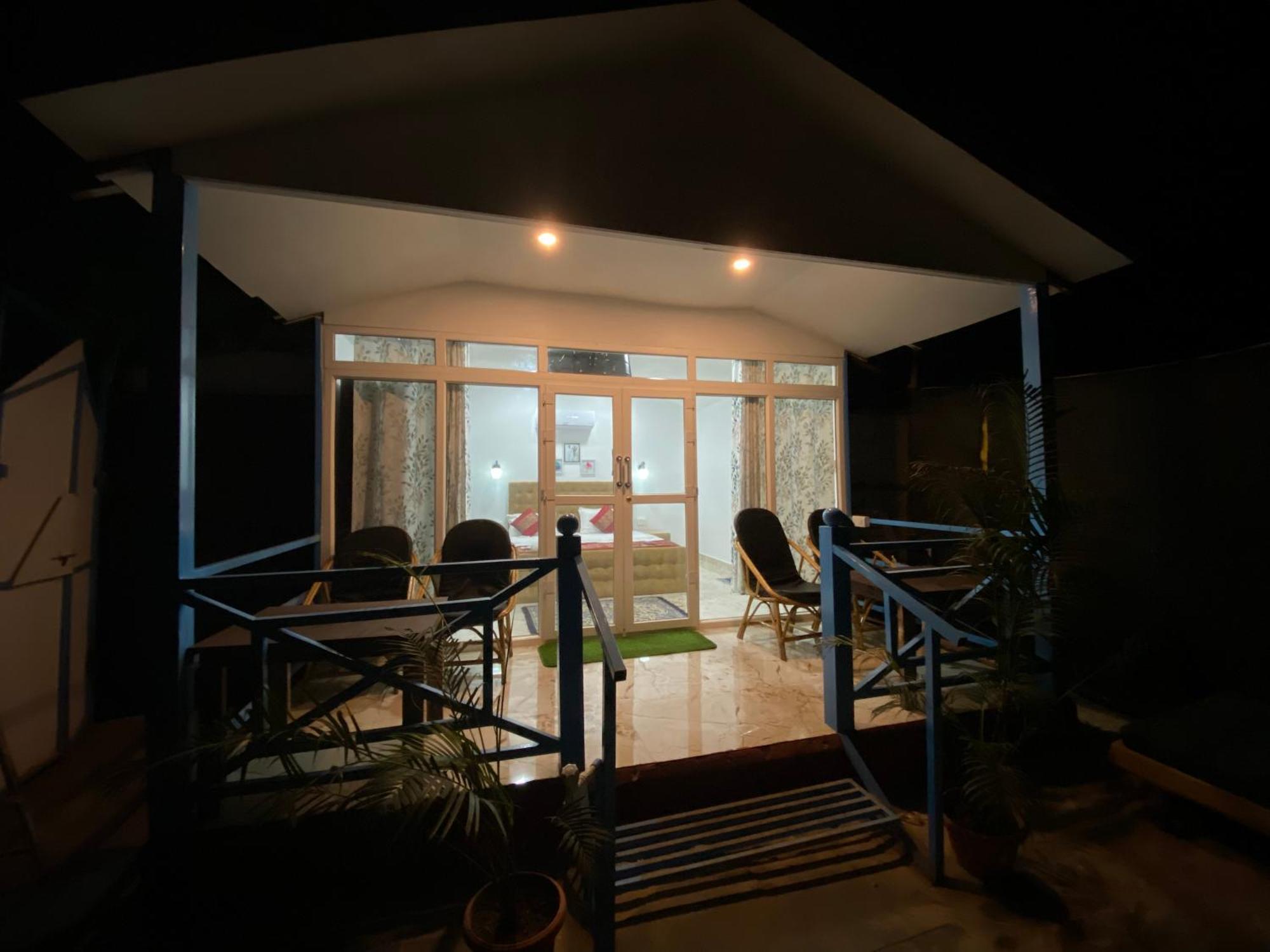 Tropical Bay Hostel Палолем Екстериор снимка