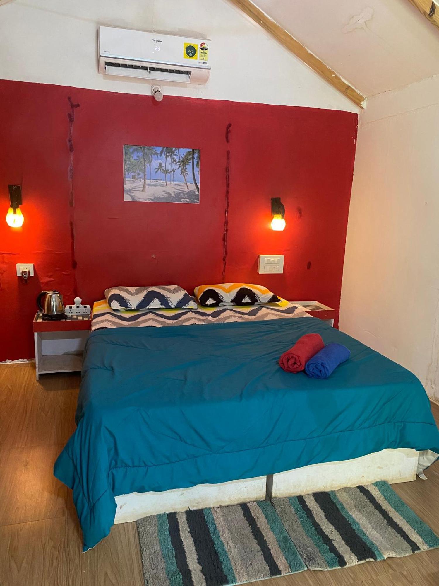 Tropical Bay Hostel Палолем Екстериор снимка