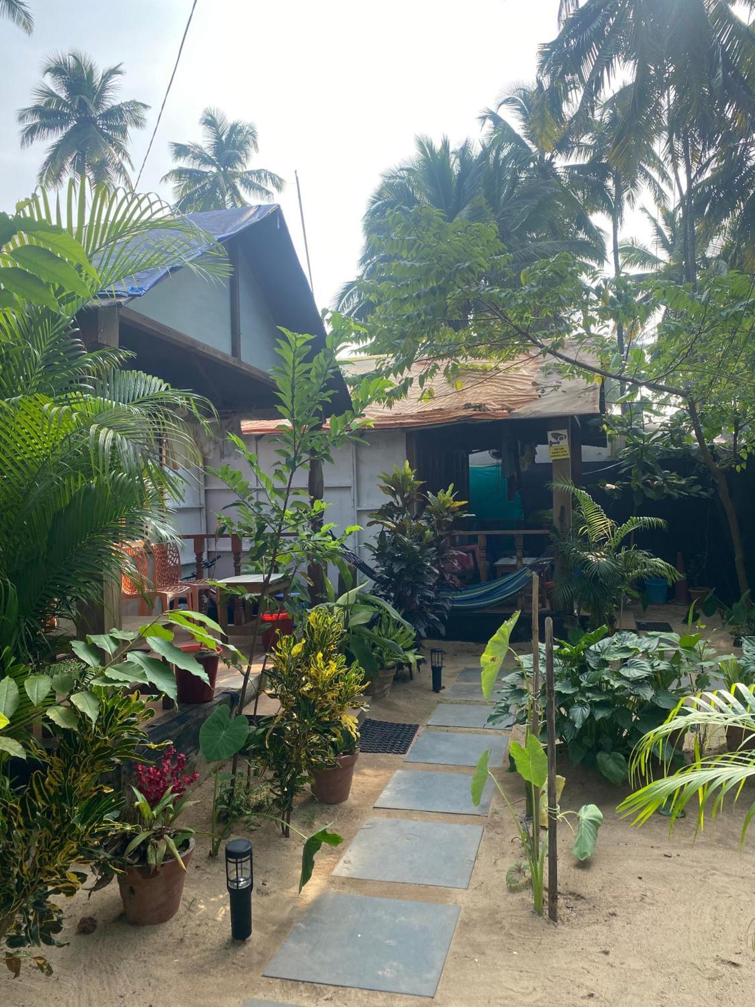 Tropical Bay Hostel Палолем Екстериор снимка