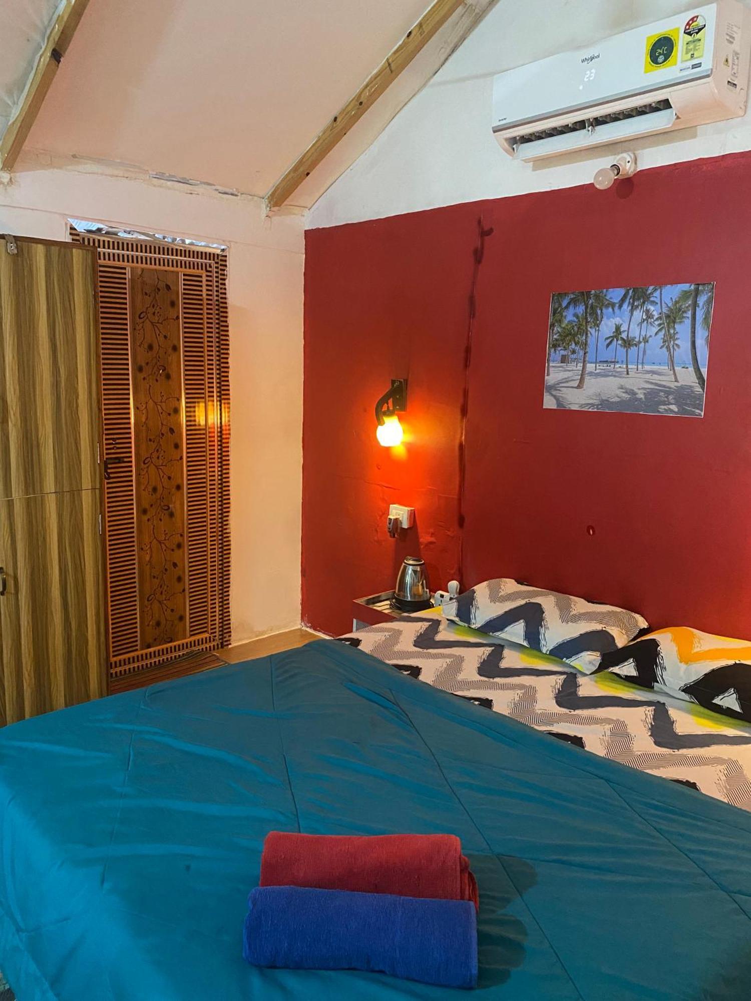 Tropical Bay Hostel Палолем Екстериор снимка