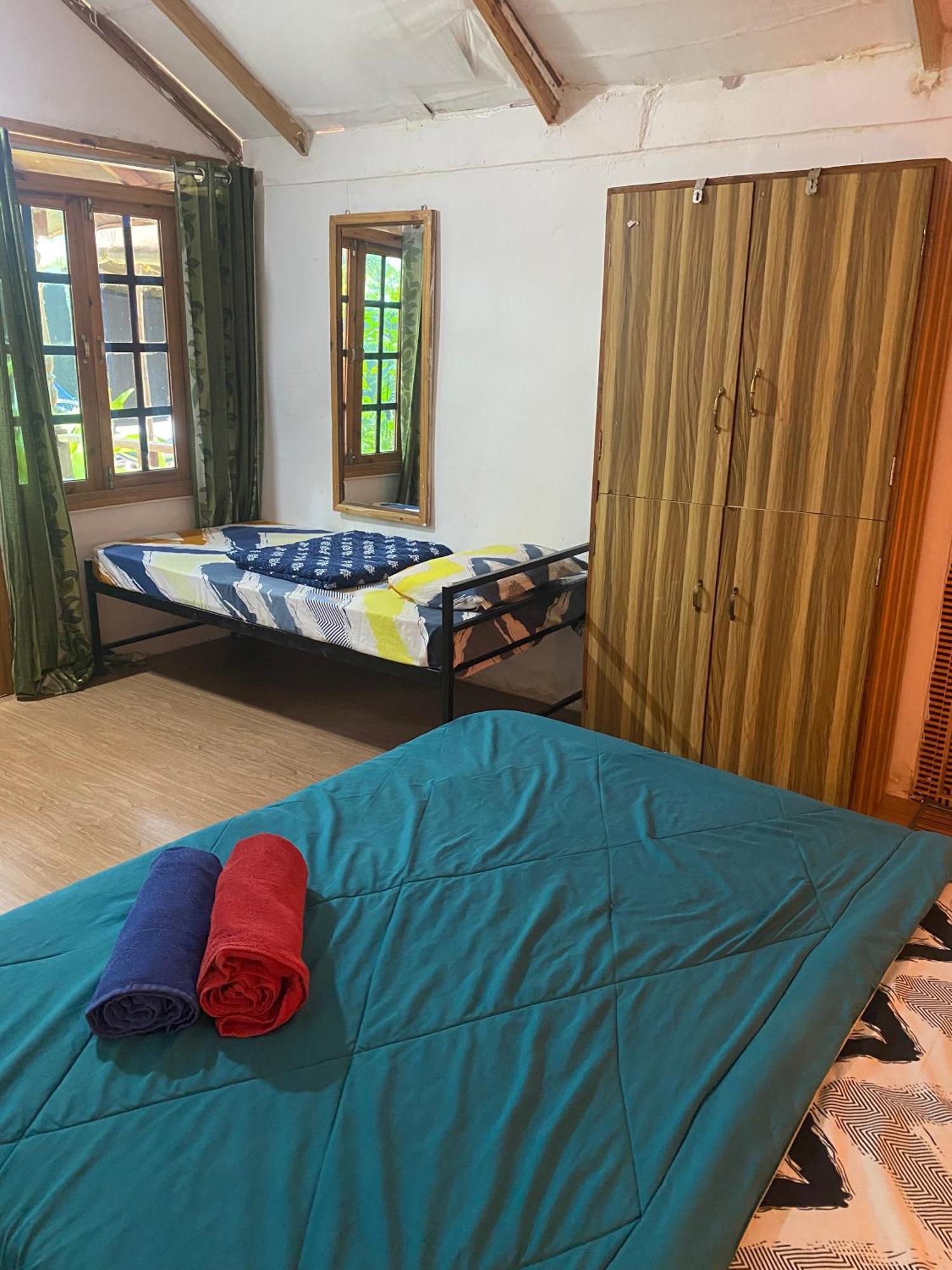 Tropical Bay Hostel Палолем Екстериор снимка