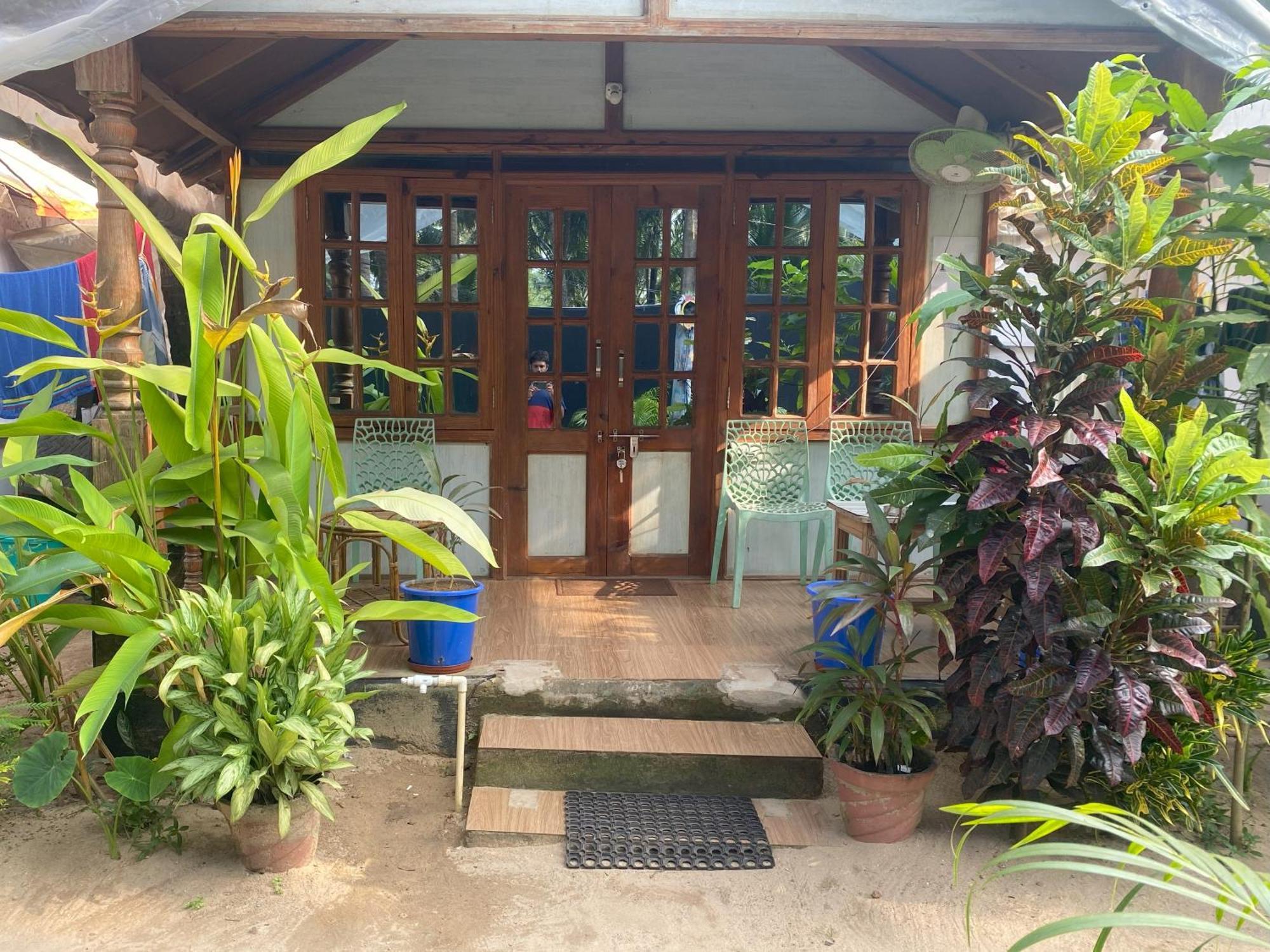 Tropical Bay Hostel Палолем Екстериор снимка